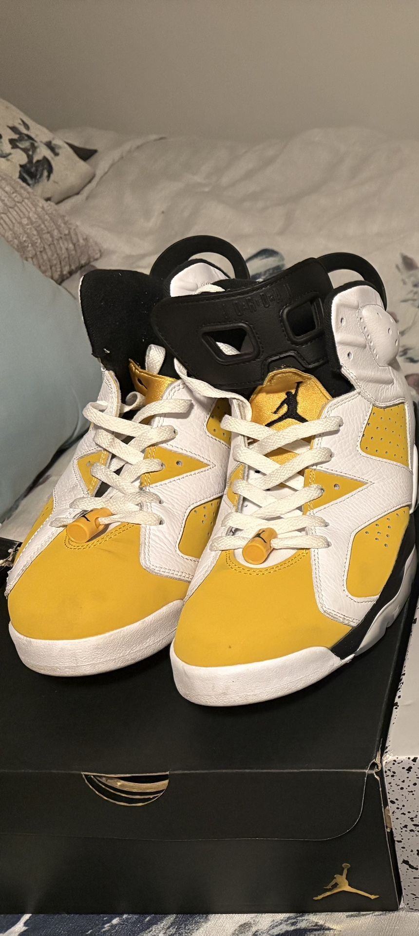 Jordan 6 Yellow And White