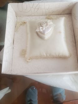 Free Wedding Ring Bearer Pillow with Heart Box