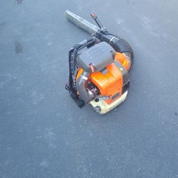 Husqvarna! 570bts! Gas Back Pack Leaf Blower!