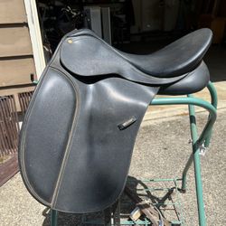 Wintec 500 Dressage Saddle