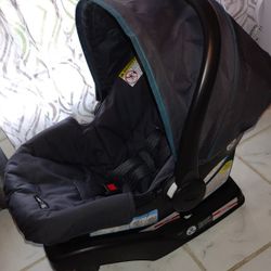 Infant Car seat + Base