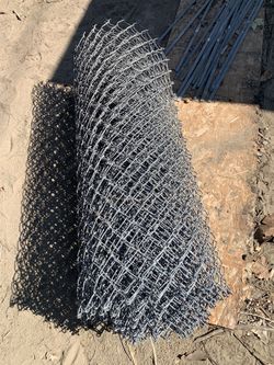 Galvanized Chain link Fence Roll 4’x25’