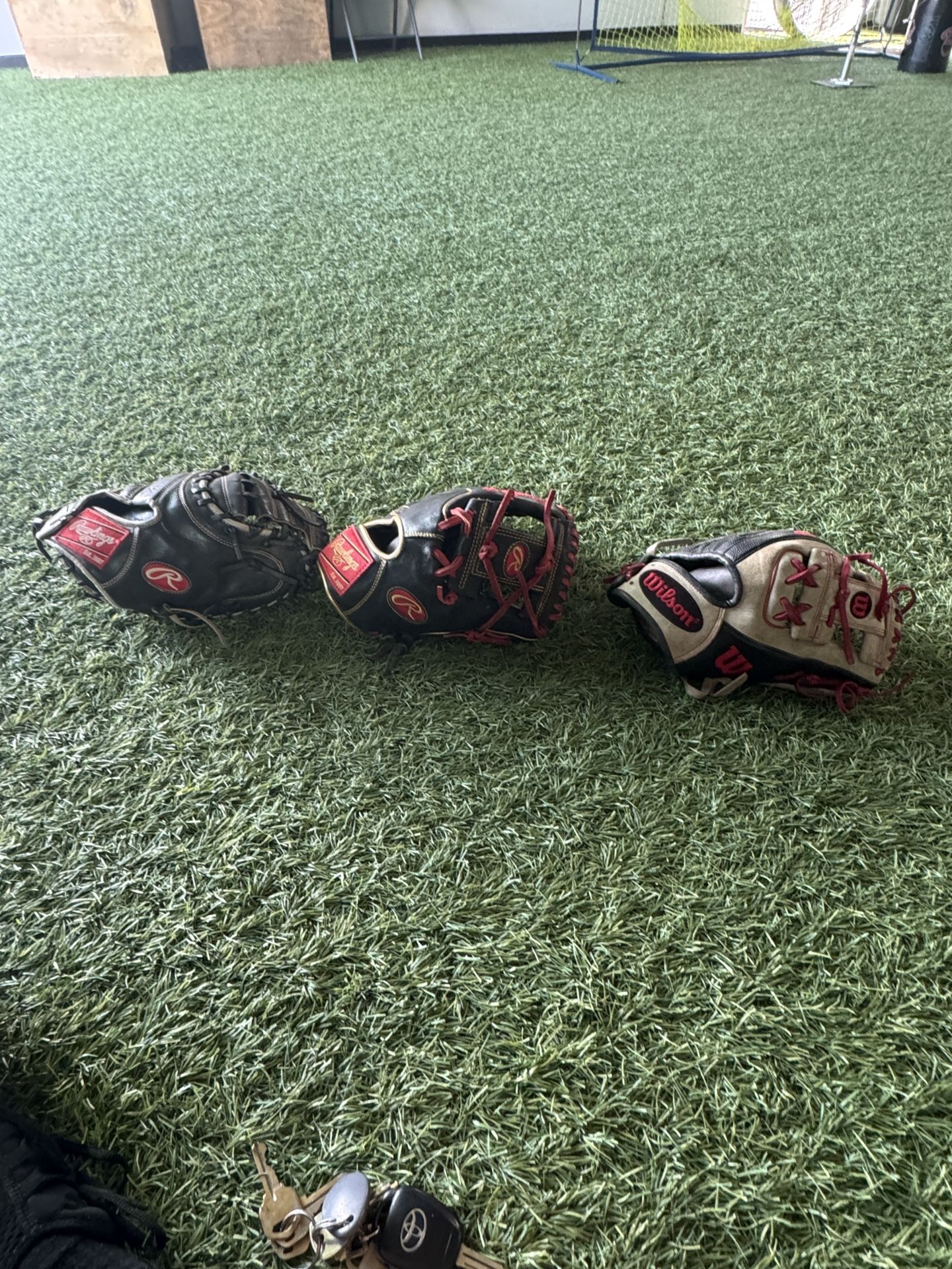 Rawlings / Wilson / Youth Gloves 