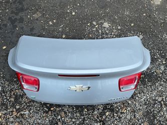 15 Chevy Malibu Trunk With Lights 