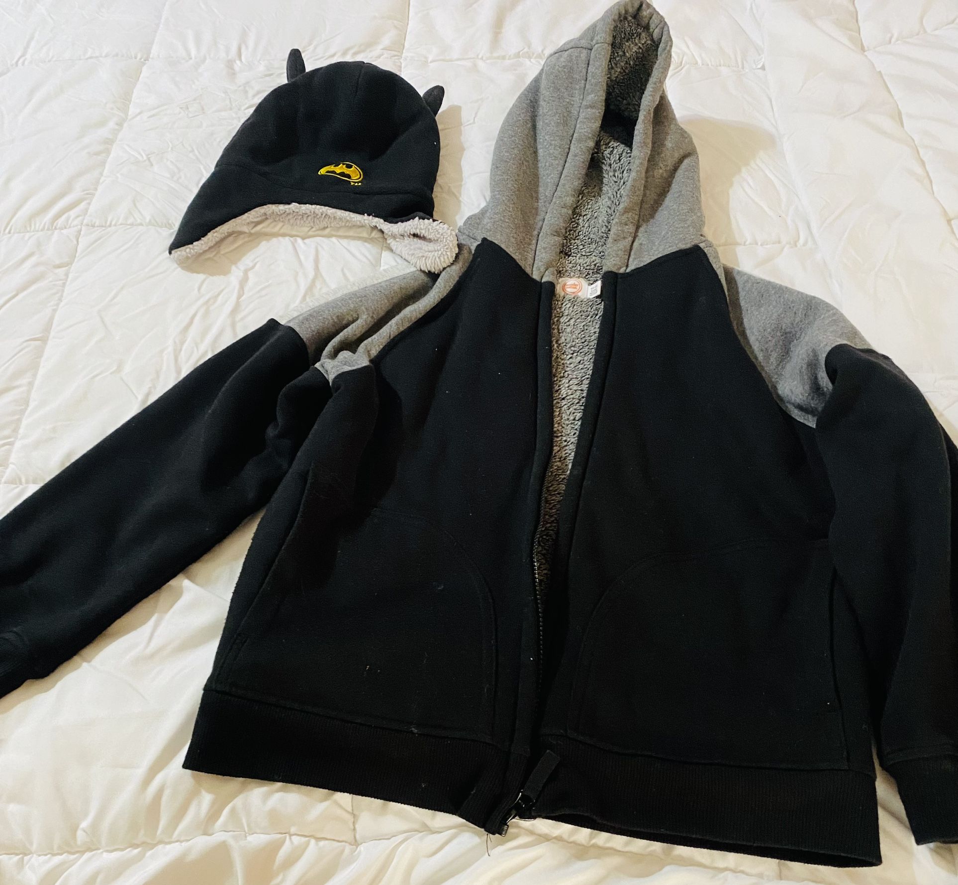 $10! Boys Super Warm Coat & Batman Hat