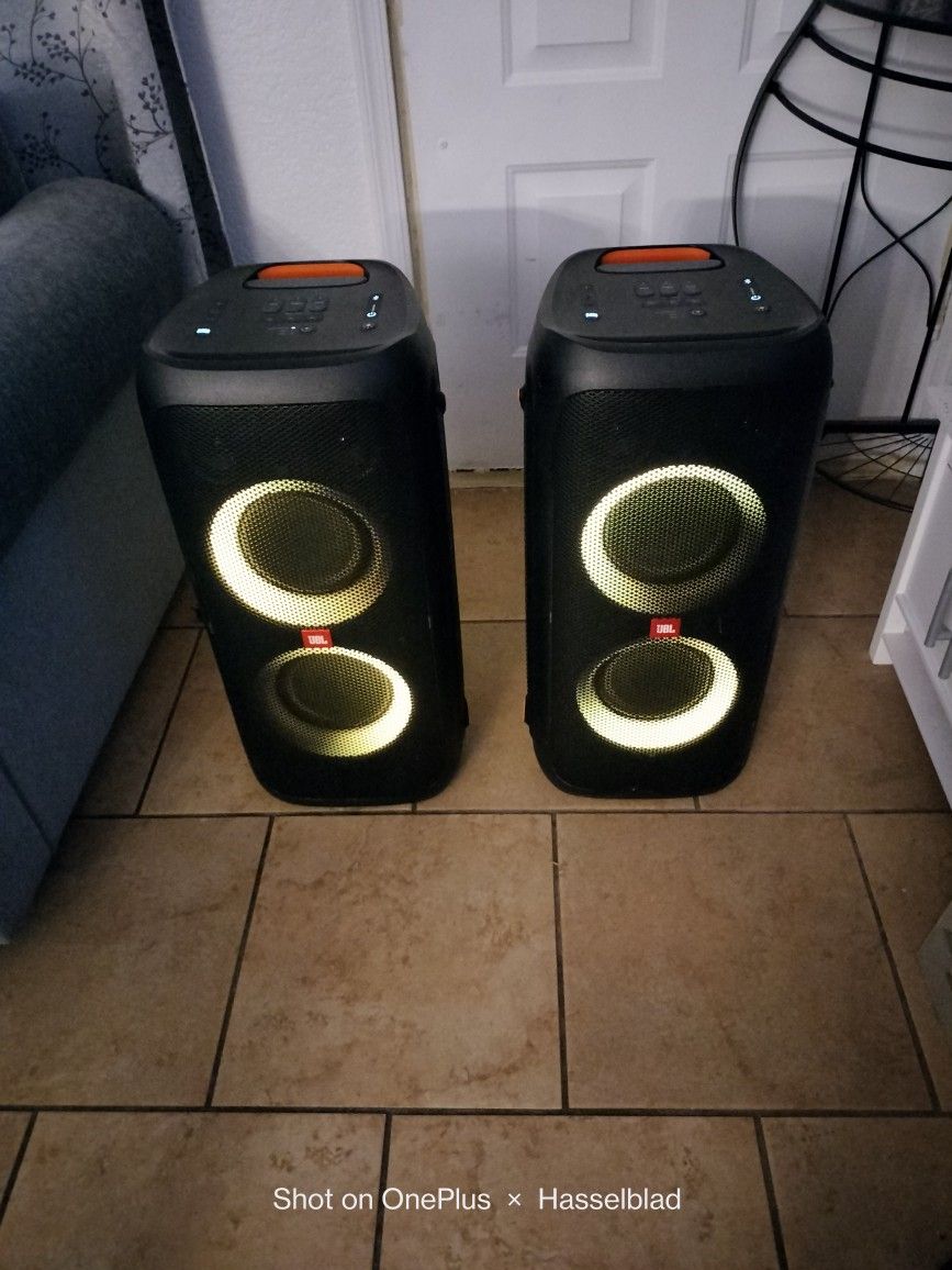 Selling 2 JBL 310 Speakers 300 Each Firm Price
