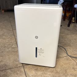 GE Energy Star Portable Dehumidifier 35 Pint, Perfect for Bedroom, Basement & Garage or Rooms up to 3000 Sq Ft, Ideal for High Humidity Areas, Complet