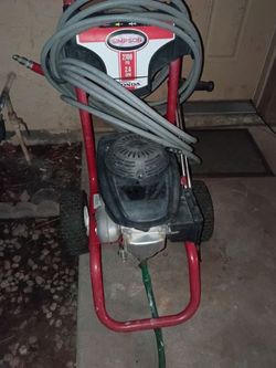 Honda 2700PSI Gas Pressure Washer