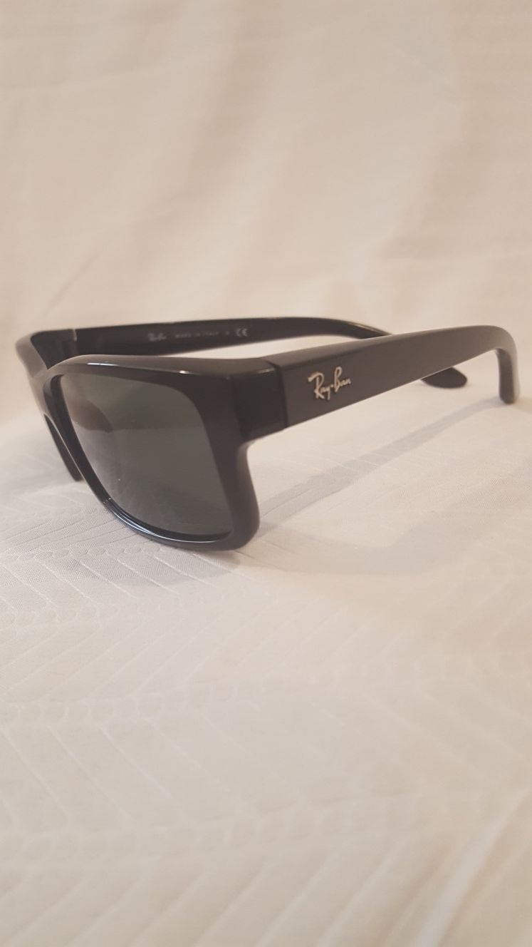 Ray-Ban59mm Polarized Rectangle Sunglasses