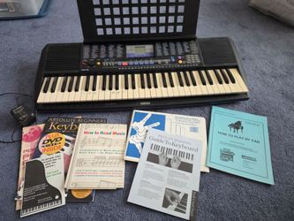 Yamaha PSR-190 Electronic Keyboard with Books
