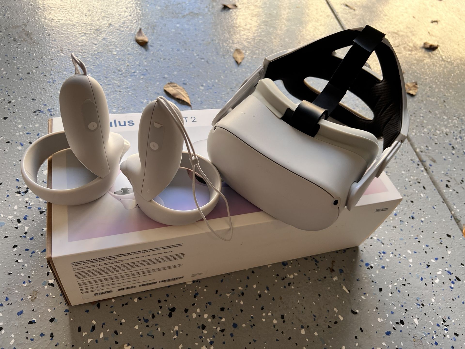 Oculus Quest 2 With Upgraded Head Strap