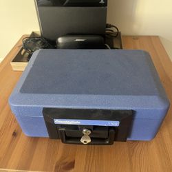 Sentry Safe Blue With 2 Keys
