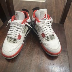 Jordan 4s size 9 