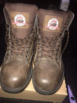 Men work boots