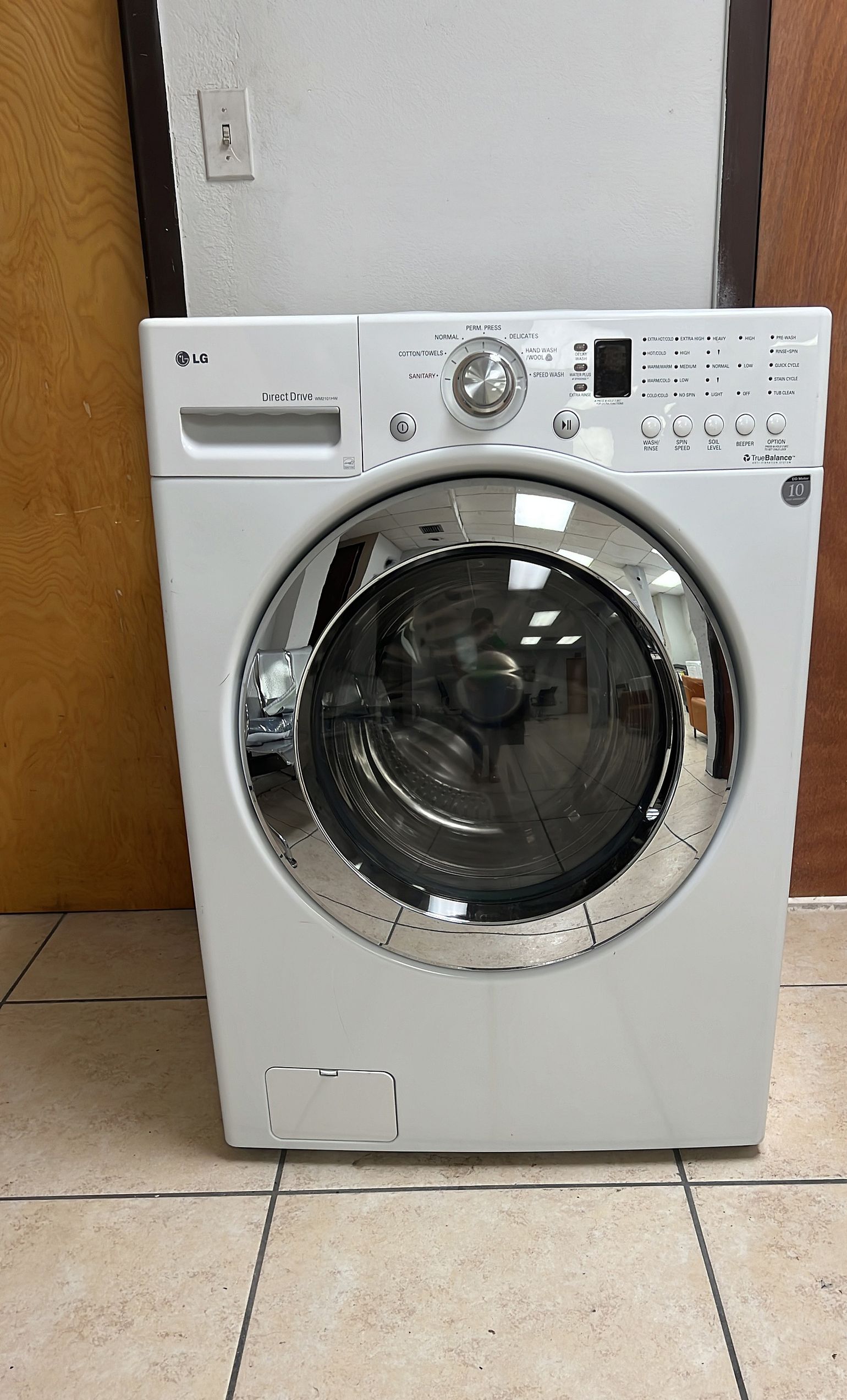 LG Front loader Washer White Heavy Duty Delivery Available for Sale in Orlando, FL OfferUp