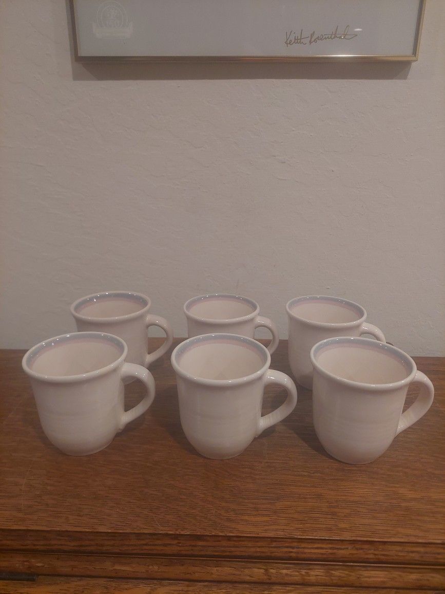 Set of 6 Vintage Pfaltzgraff Aura collection Coffe/tea mugs
