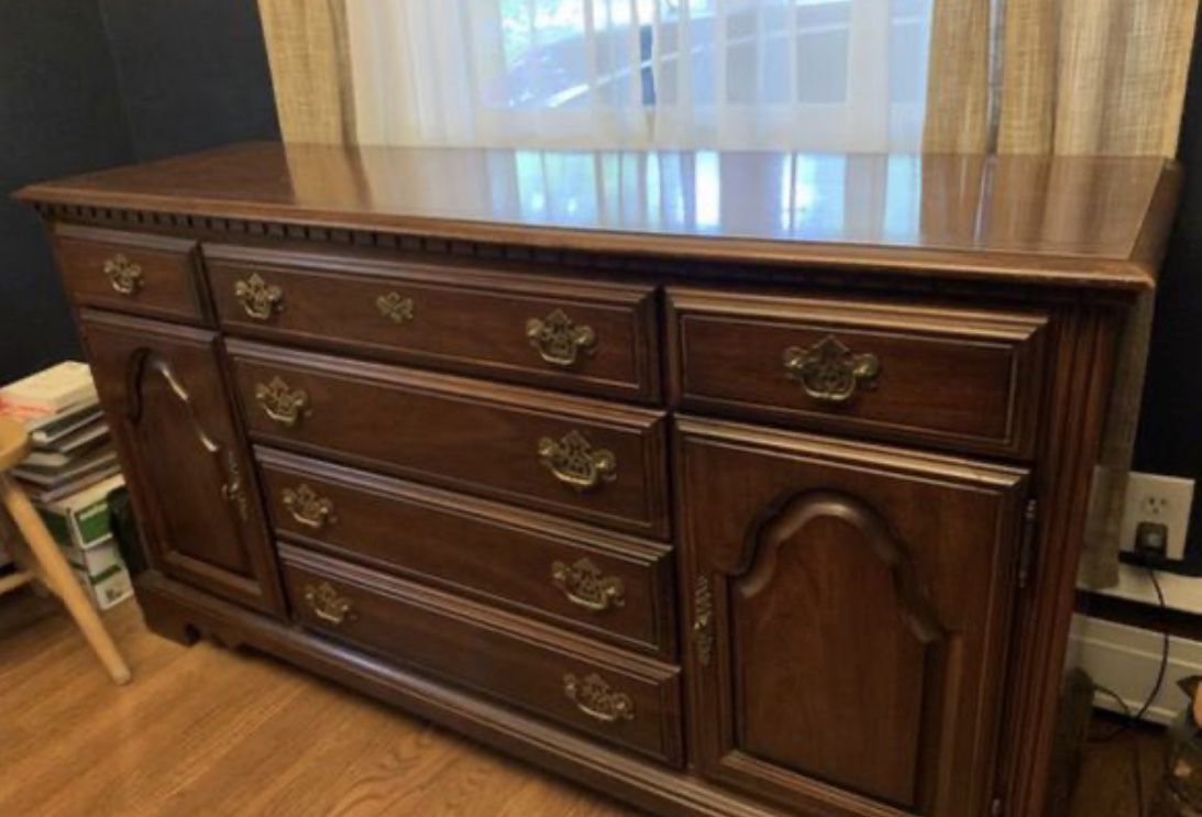 Dining Room Console Cabinet