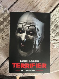 Neca Terrifier Art The Clown Figure