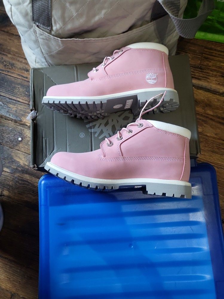 Women Waterproof Chukka