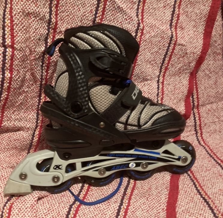 Rollerblades Adjustable Size 1-4, Fit Shoe Size 1, 2, 3, 4 πAVAILABLE π