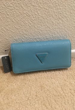 NWT! GUESS WALLET