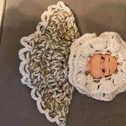 Dolly/ Hang On The Wall 