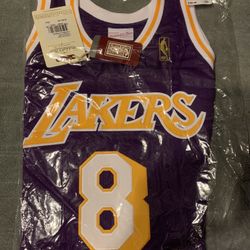 Mitchell & Ness Kobe Bryant 1996-97 #8 Authentic Jersey Size L