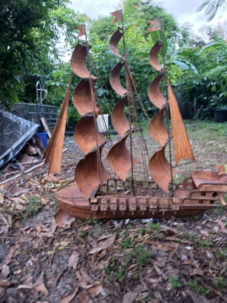 Metal Boat Decor