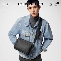 Louis Vuitton Black Leather Messenger Bag