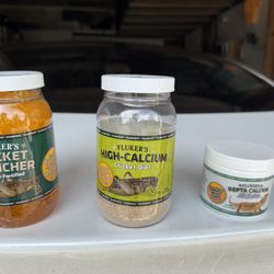 Cricket Food ,Calcium And Coconut Soil Bedding 