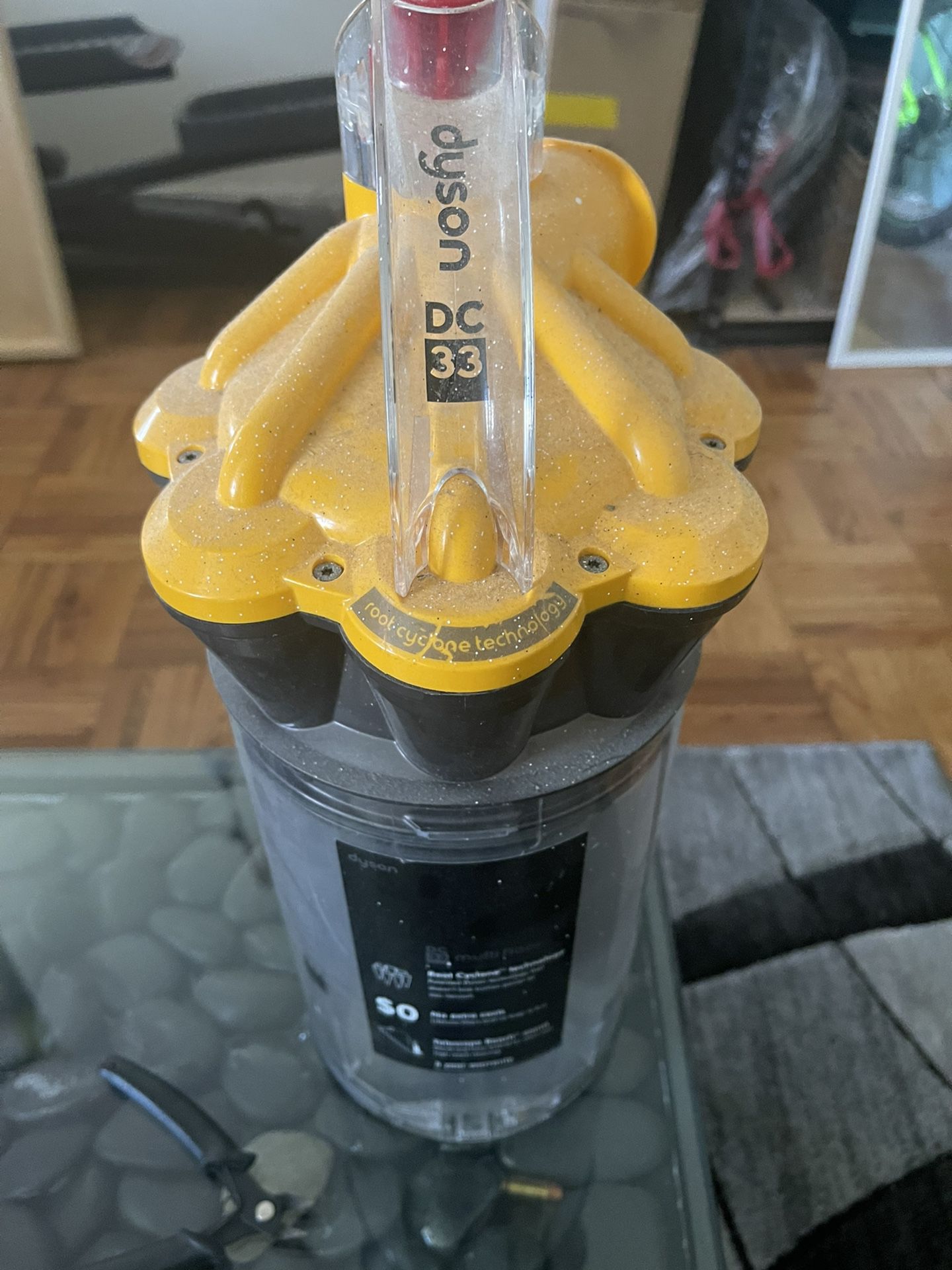 Dyson Dc33 Cyclone Dust Bin. Port Chester Ny 10573  Pick Up Only 