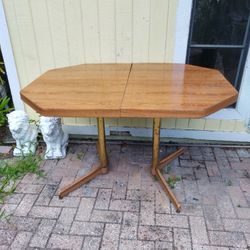 Retro Middle Century Vintage Pedestal Table 