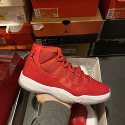 Jordan Win Like 96 11s size 10.5 USED But Clean