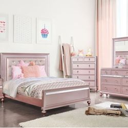 Brand New Pink 4pc Queen Bedroom Set (Available In Full & Twin Size)
