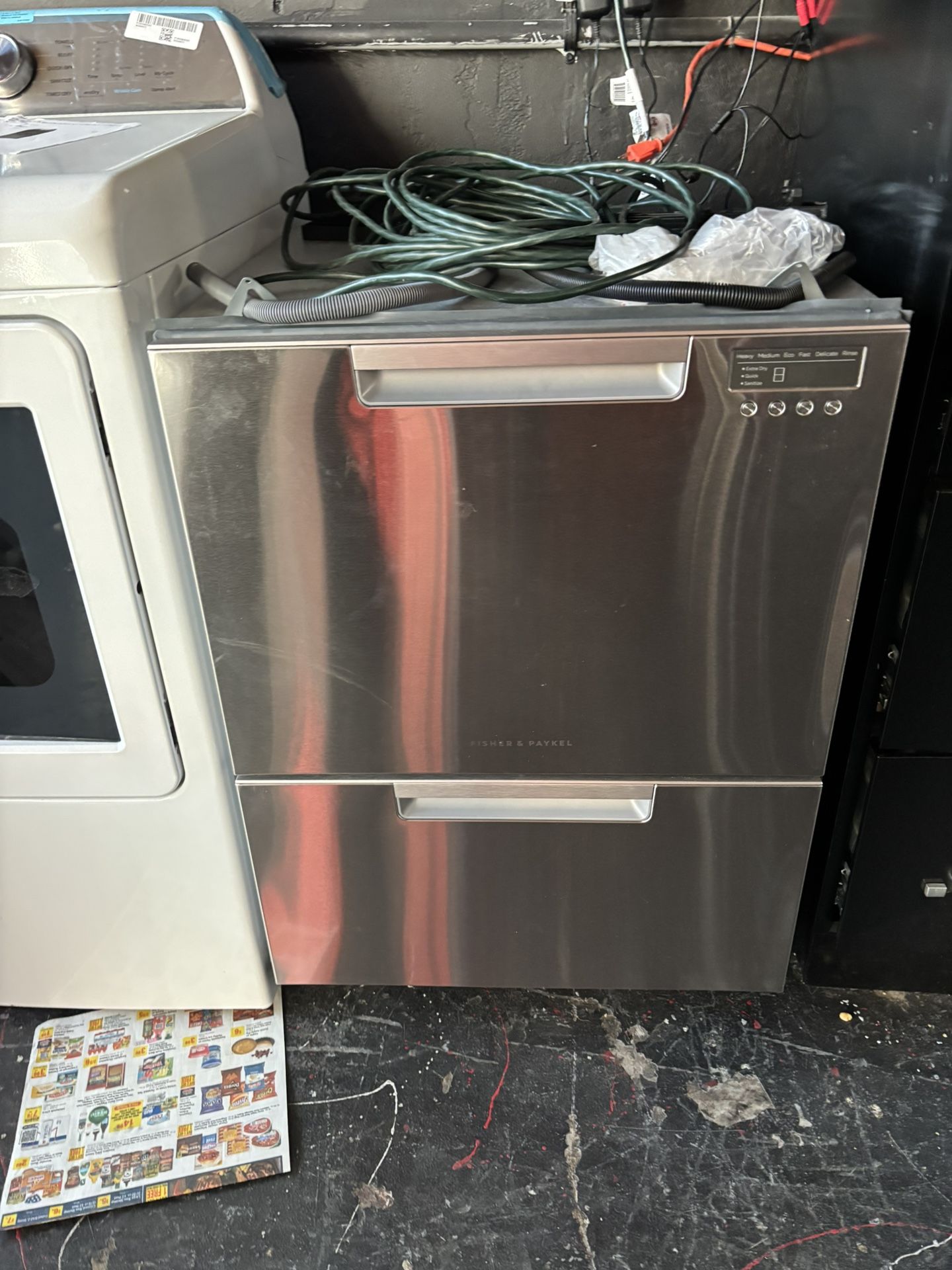 Fisher & Paykel - 24" Front Control Built-In Dishwasher - Ezkleen Stainless Steel