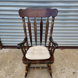 Solid Wood Rocking Chair