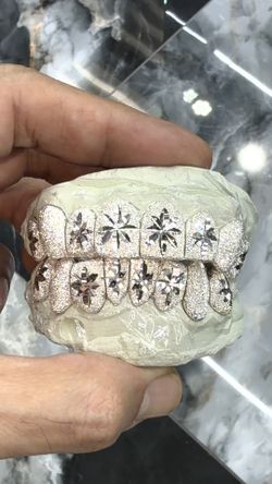 Silver Grillz 8&8 Top N Bottom Design Cuts