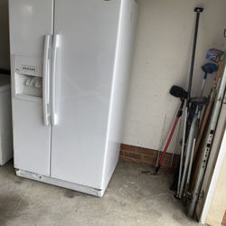 Whirlpool Side By Side Refrigerator Top To Bottom 69in Front To Back 30inLeft To Right 3feet