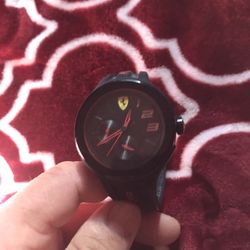 Ferrari Poco Uso