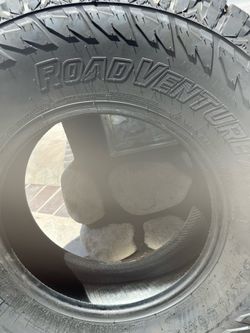 Kumho tire
