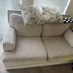 Free Couch And Love Seat 