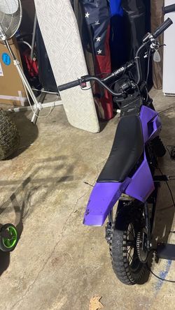 Razor Electric Dirt Bike Purple