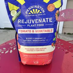 Pennington Rejuvenate Organic Tomato & Vegetable Plant Food 4LB