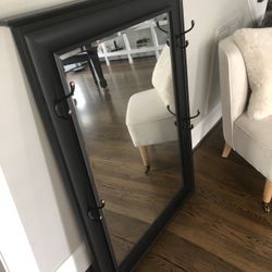 Beautiful mirror with hooks