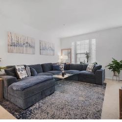 ✨ Luxury Oversized Sectional – Bob’s Discount Furniture – $1,250 ✨