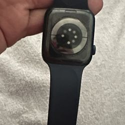 Series 6 Apple Watch Carrier Included