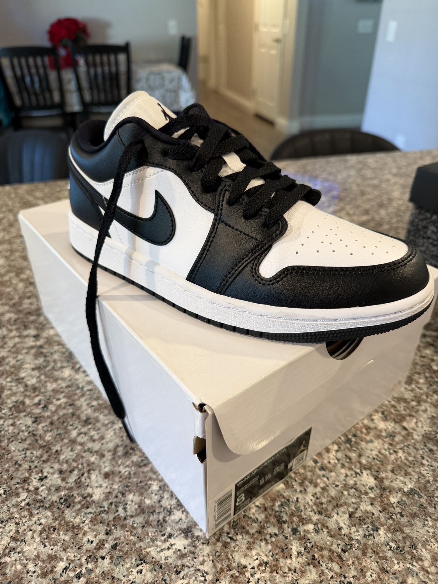 Womens Jordan 1 Low