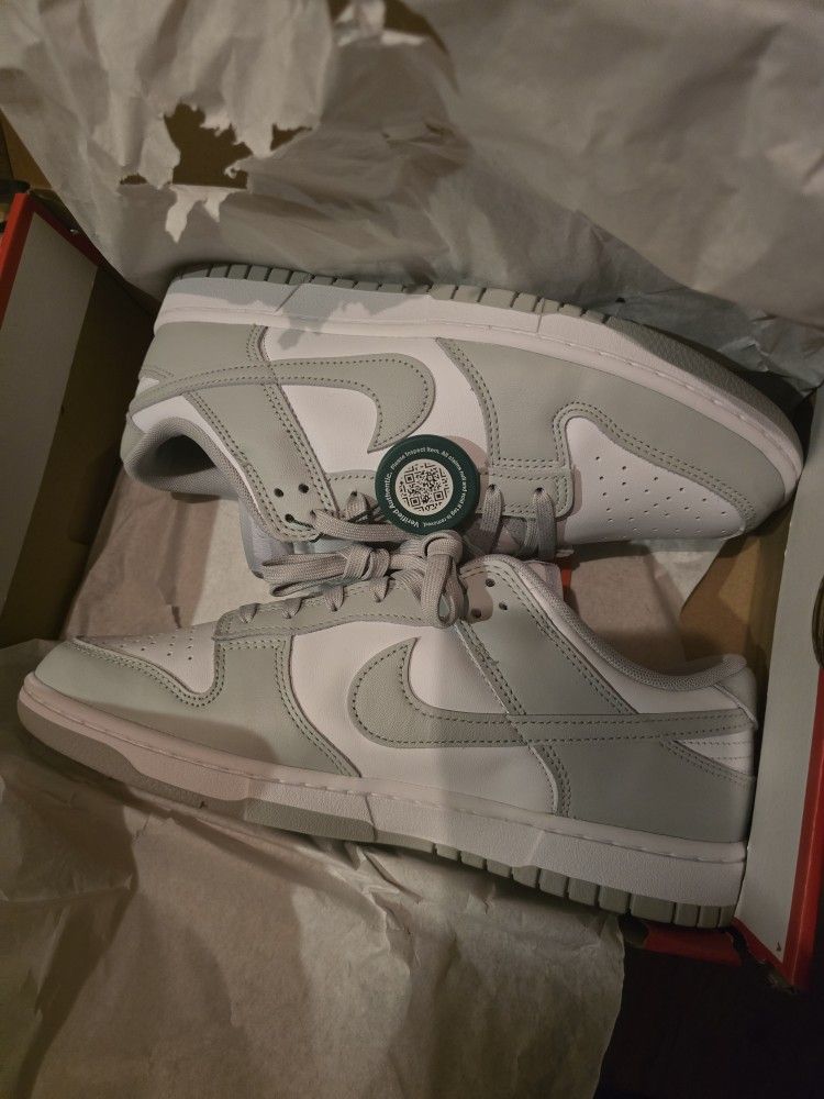 Nike Dunks