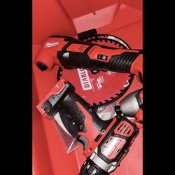 Milwaukee Multi Tool & Hammer Drill 