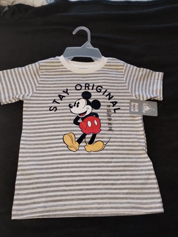 Boys Size 5/6 Brand New Vintage Walt Disney Apparel,